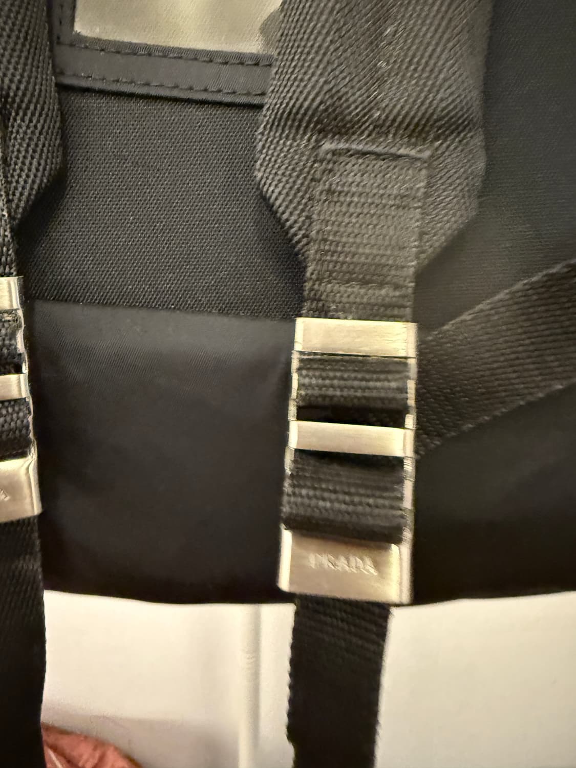 정품 프라다 V135 정우성 백팩 상품이미지3