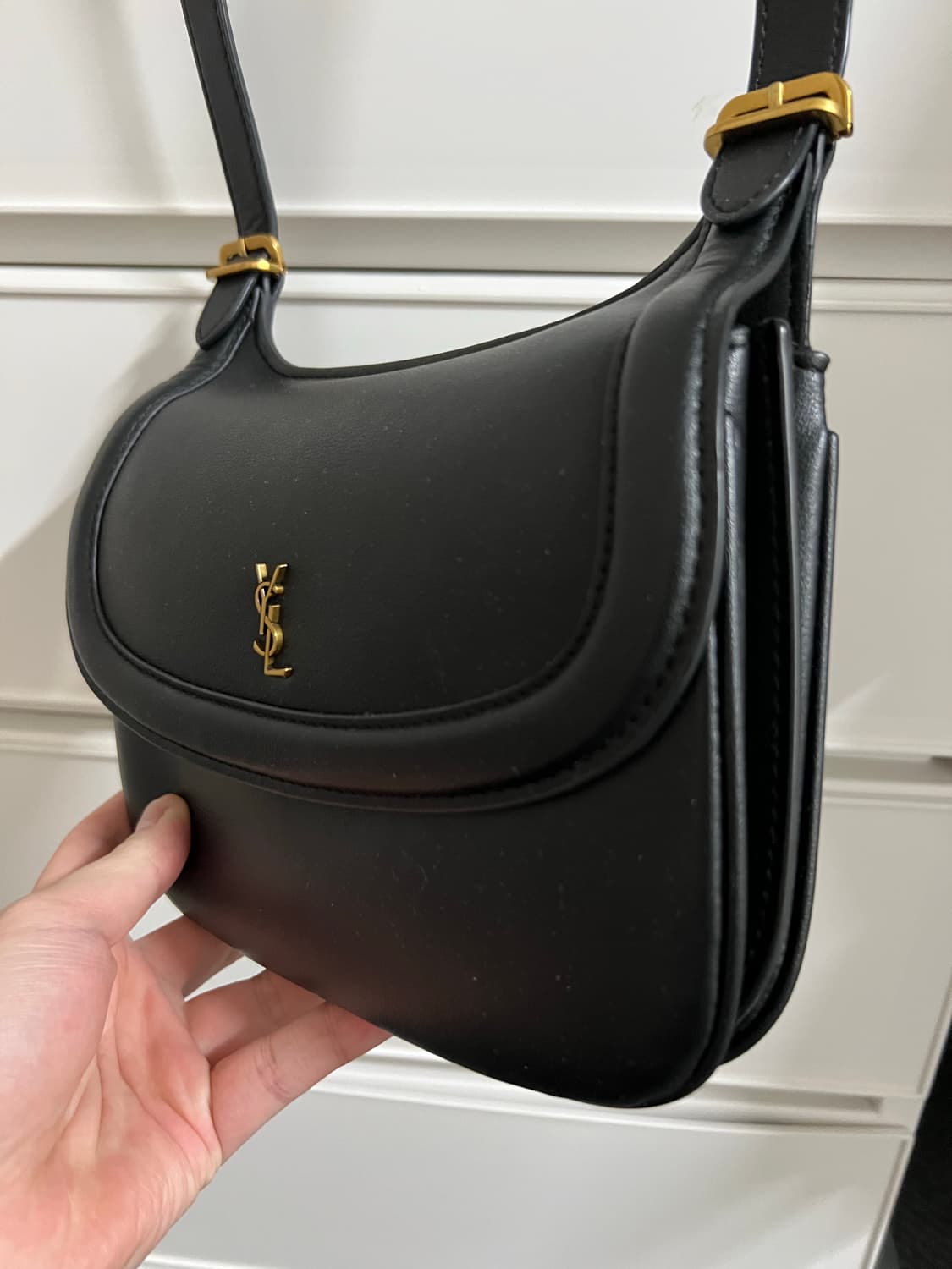 입생로랑 블랙 가죽 백 상품이미지2