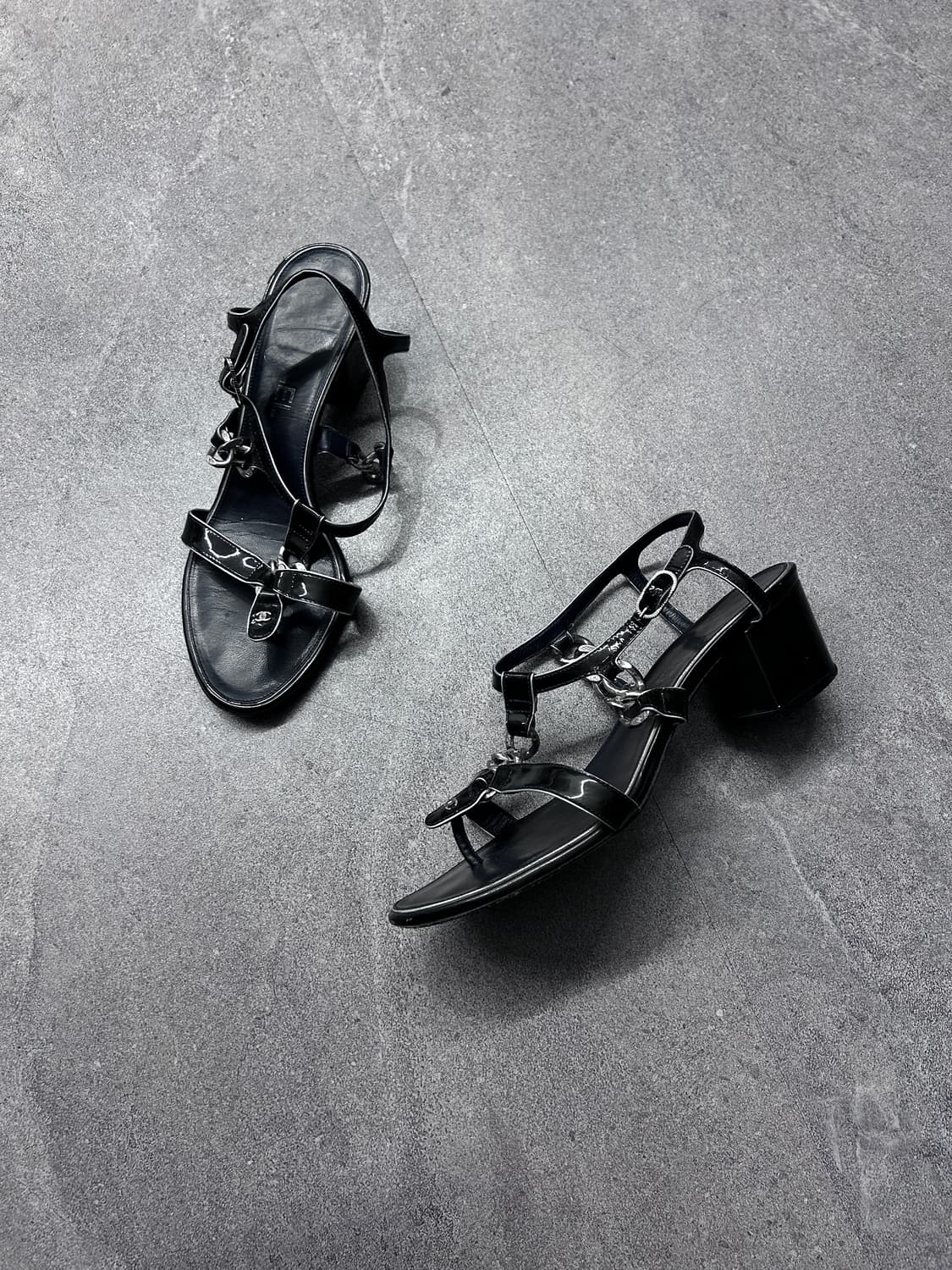 샤넬 멀티 체인 스트랩 샌달 상품이미지2