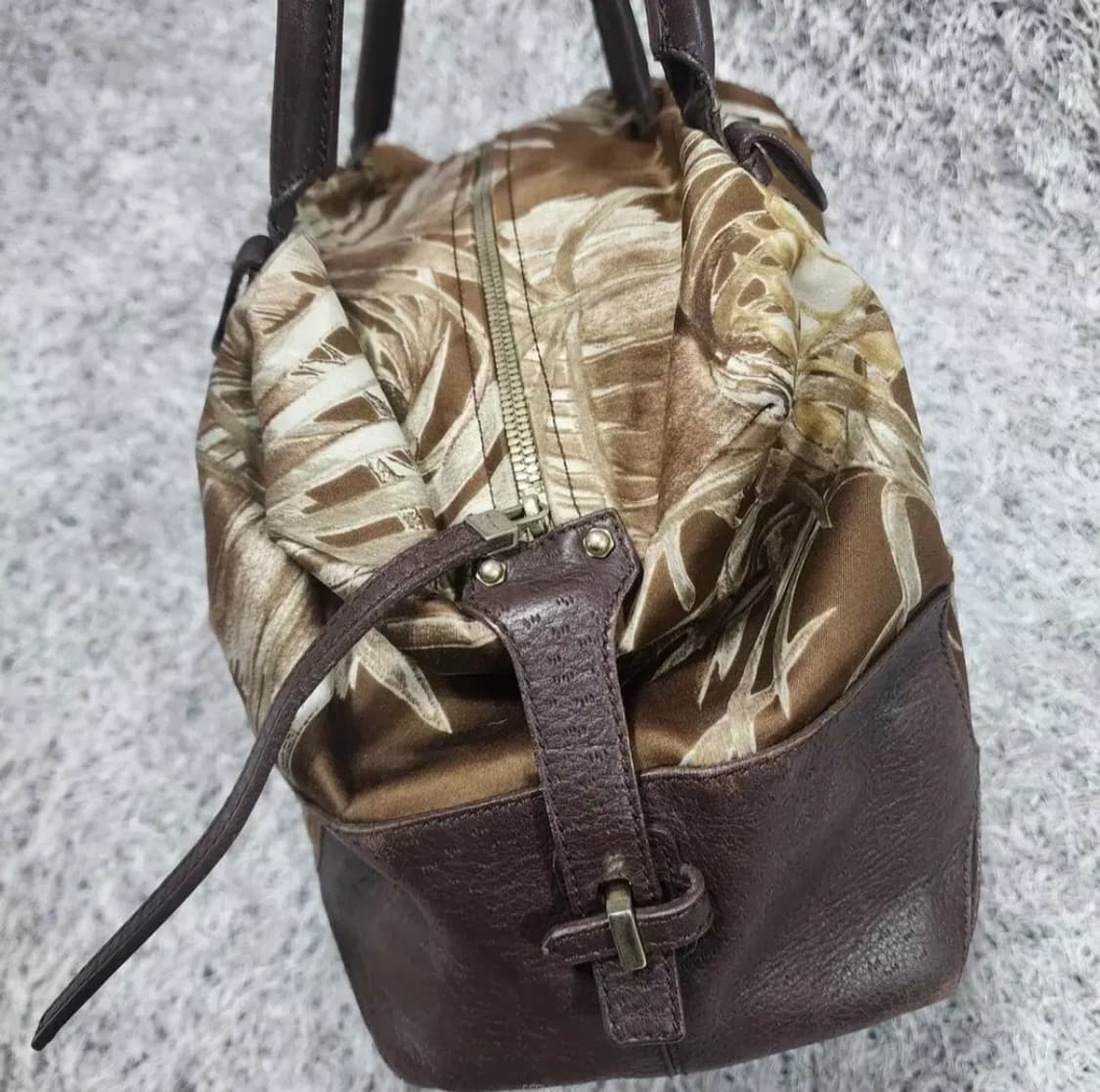 페라가모 토트백 상품이미지2