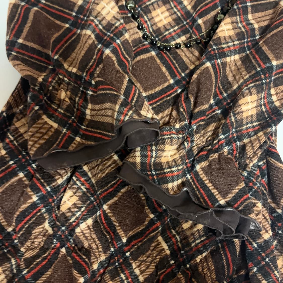 딸기초코 체크무늬 오프숄더 탑 히메카지 라떼 리즈리사깔 상품이미지3