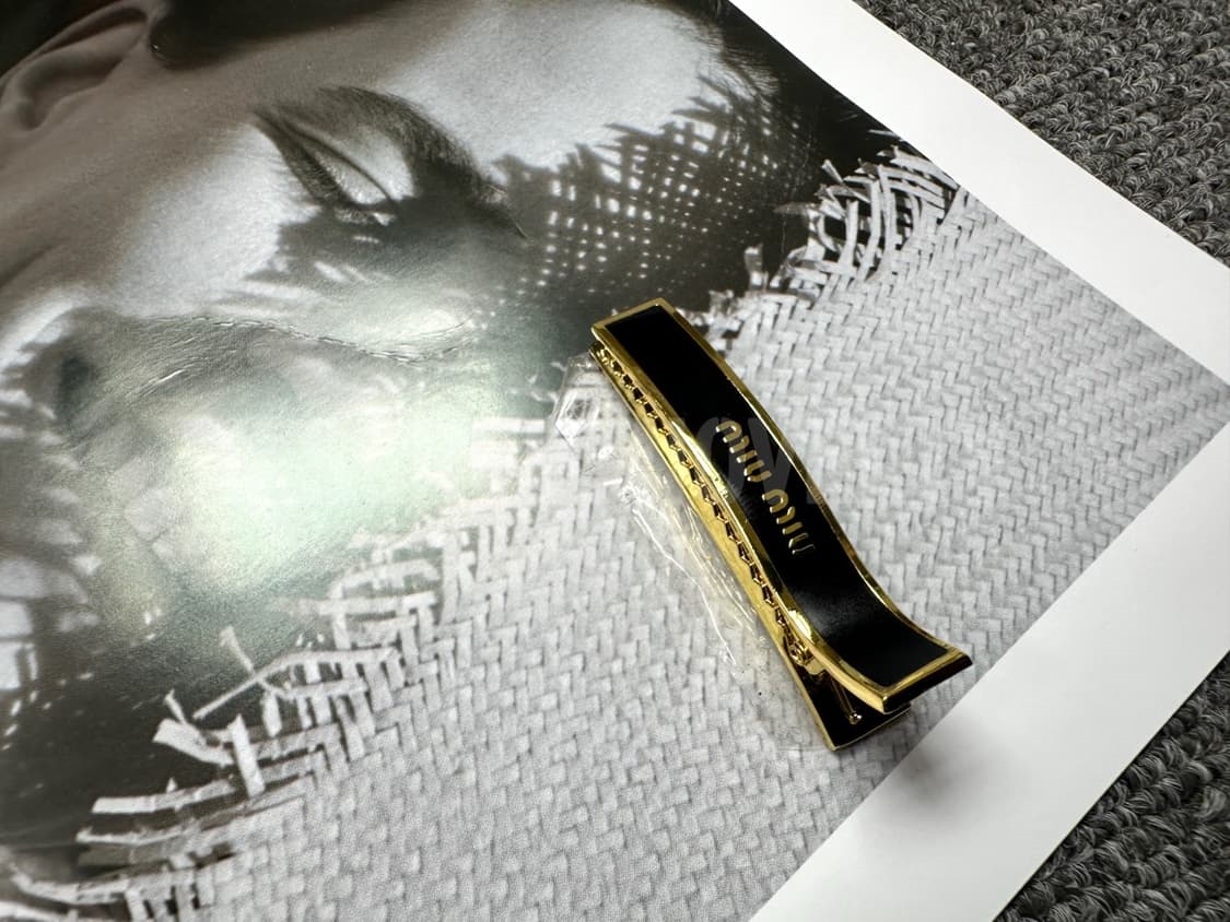 미우미우 헤어클립 (1ps) 상품이미지5