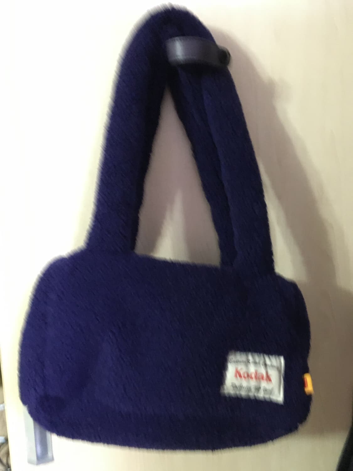 코닥 어패럴 플리스 바게트 숄더백 퍼플 상품이미지4