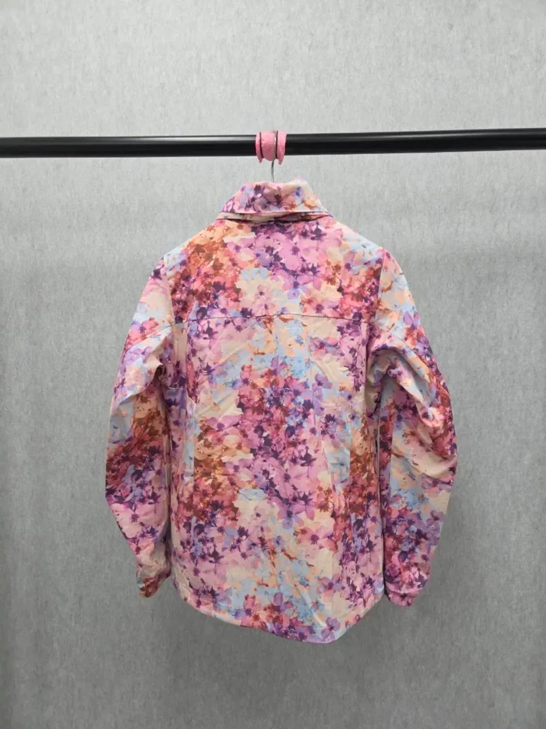 여성 90 코오롱 플라워 바람막이 자켓 상품이미지2