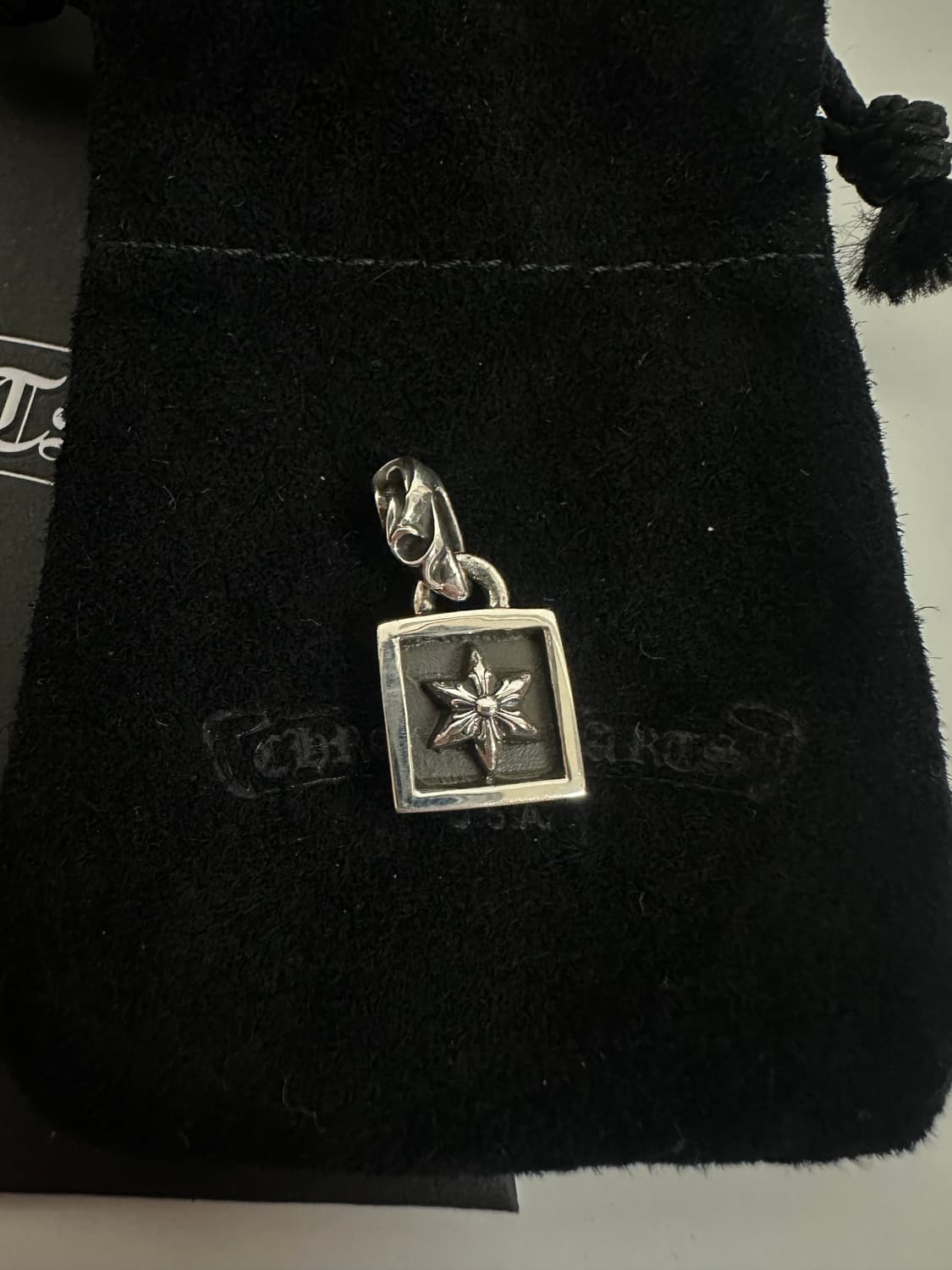 크롬하츠 스타 플레임드참 팬던트 상품이미지2