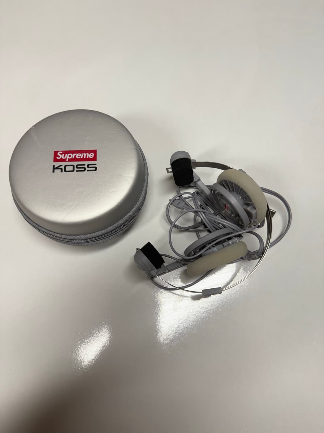슈프림 KOSS Porta Pro 실버 상품이미지1