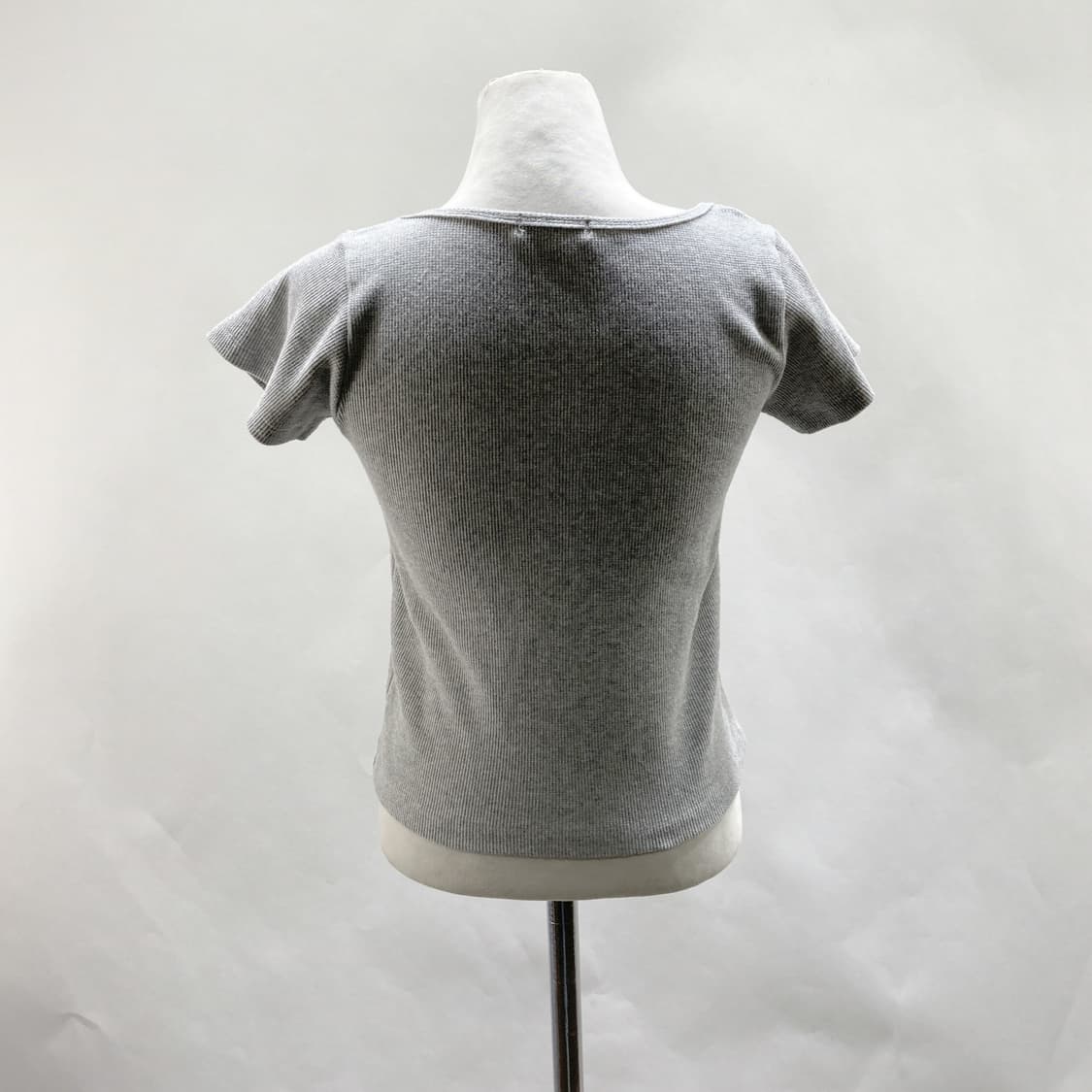 like water 여성 크롭 스퀘어 반팔 그레이 85  상품이미지3