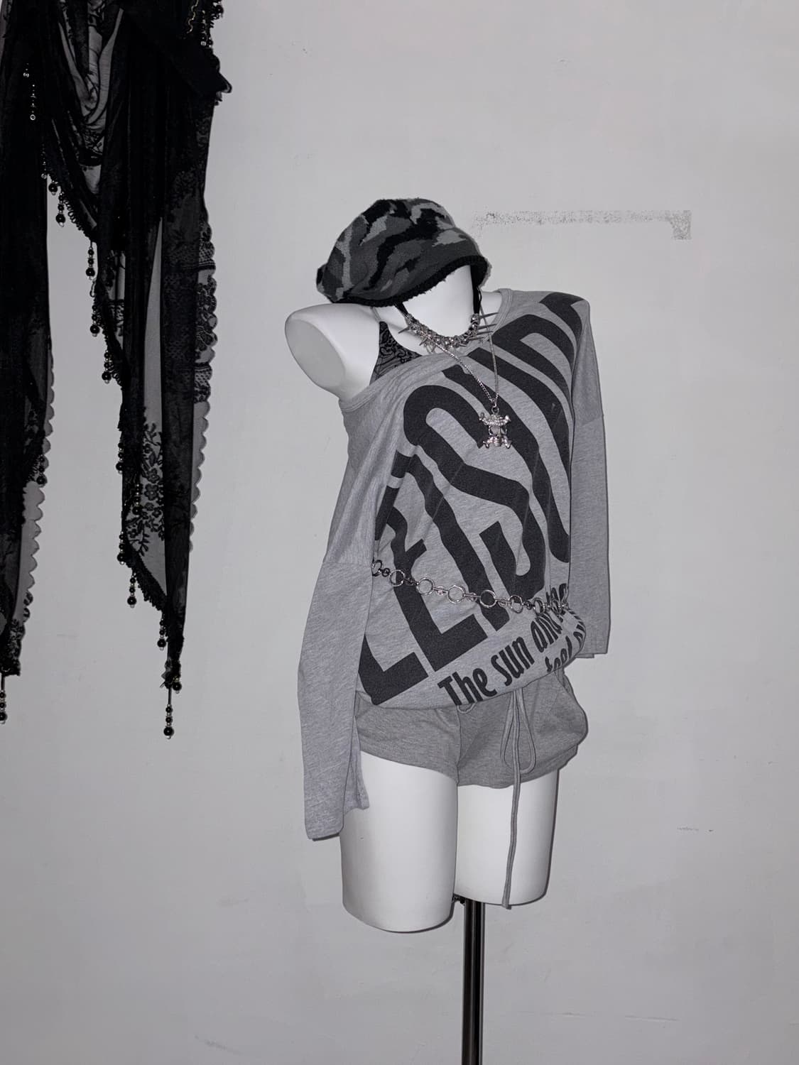 00s 후들핏 무채색 갸루 코디🖤 y2k 시부야 걀 서클 st 상품이미지1