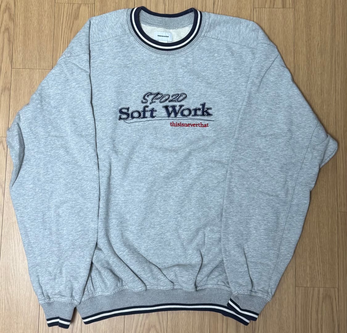 디스이즈네버댓 Soft Work 회색 맨투맨 상품이미지3