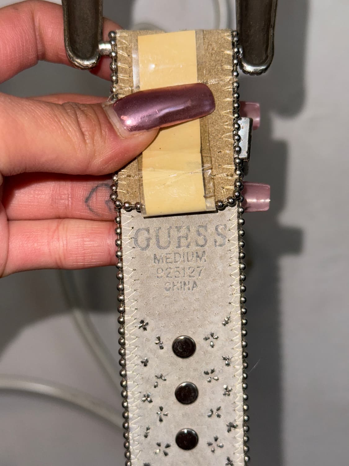 Guess beige cubic stud western belt 상품이미지8