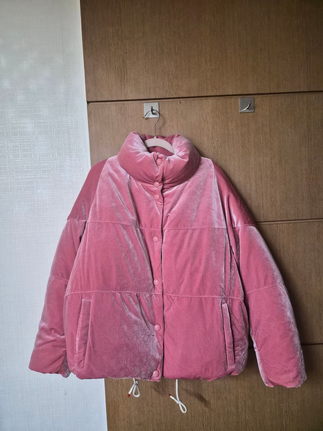 질스튜어트 벨벳푸퍼덕다운 상품이미지1