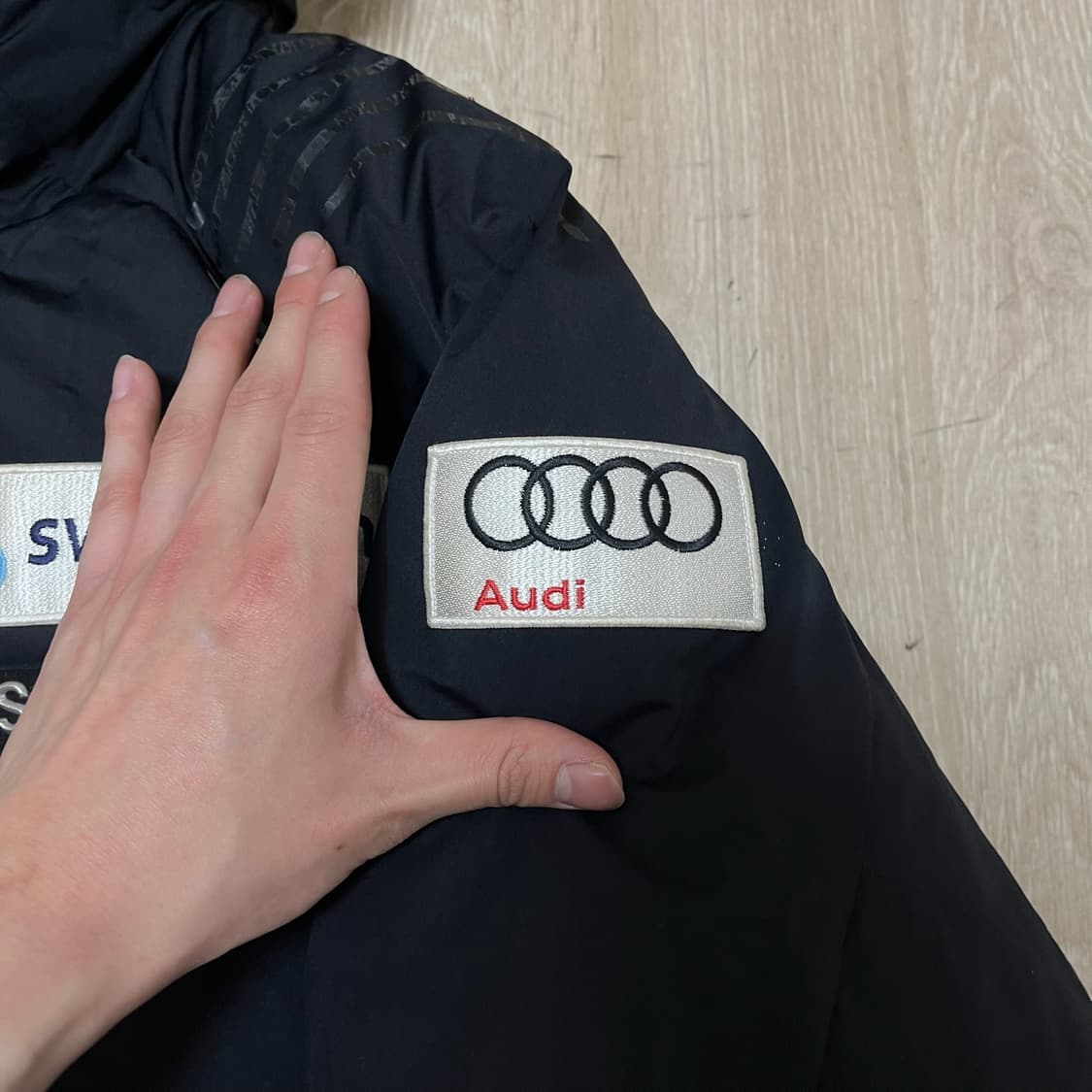 데상트 아우디 스위스 스키팀 덕다운 후드 패딩 XXL/110  상품이미지4