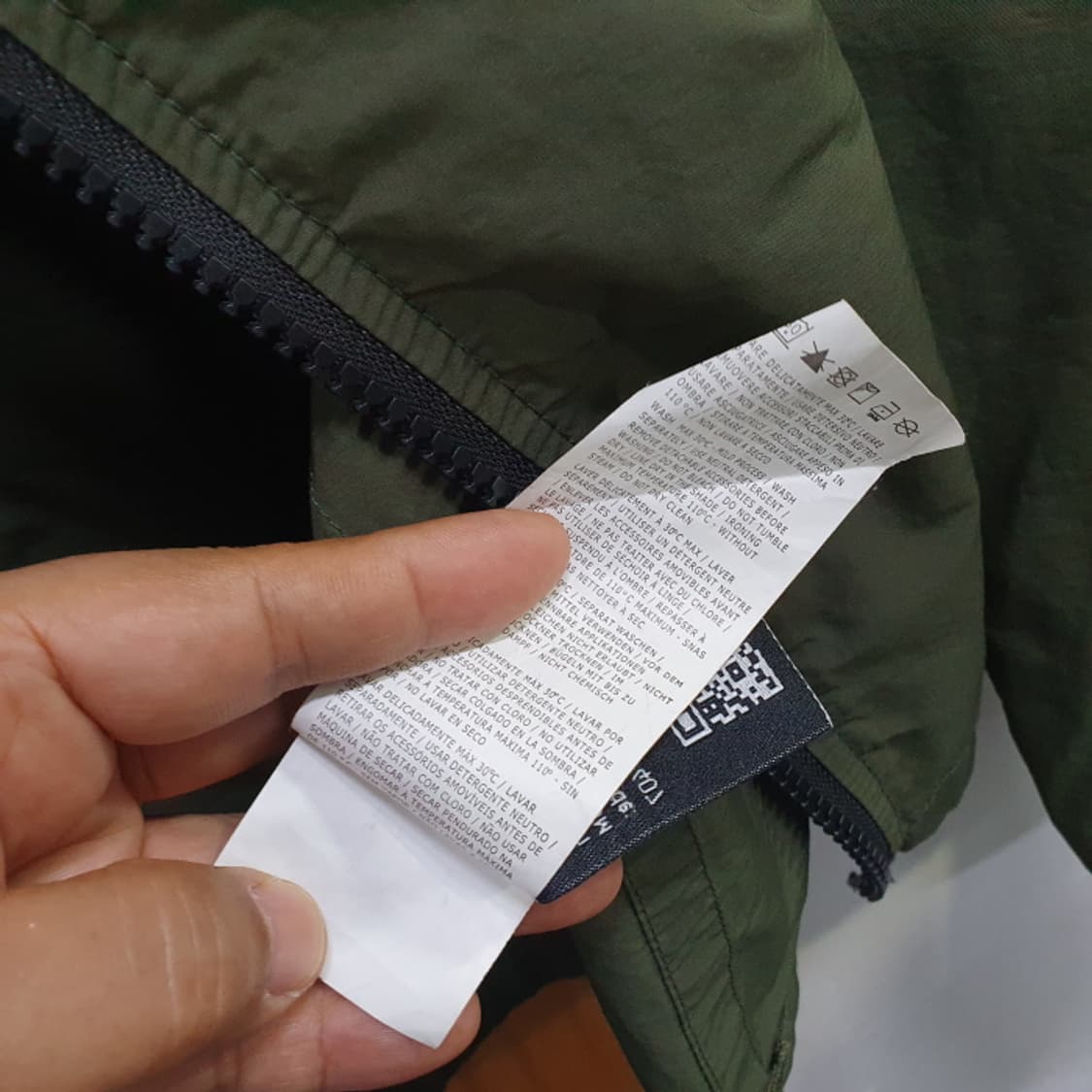 럭셔리 남자 후드바람막이자켓(110) 상품이미지6