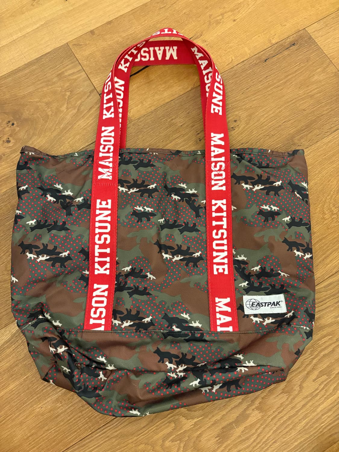 Eastpak x Maison Kitsune 상품이미지1