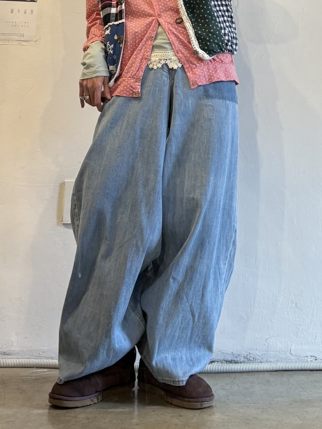 오버핏 스트레이트 연청 데님팬츠 상품이미지1