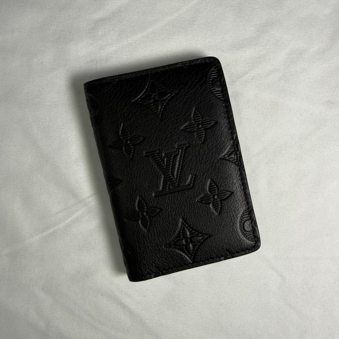 루이비통 쉐도우 모노그램 포켓 오거나이저 카드지갑 블랙 상품이미지1