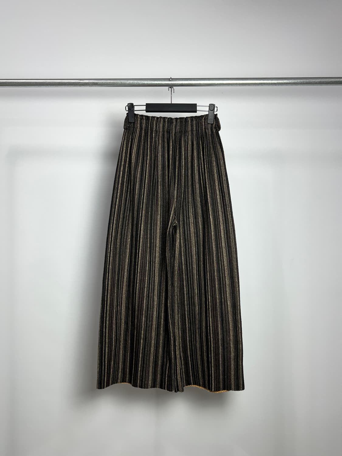 BOU JELOUD 플리츠 와이드 팬츠 상품이미지6