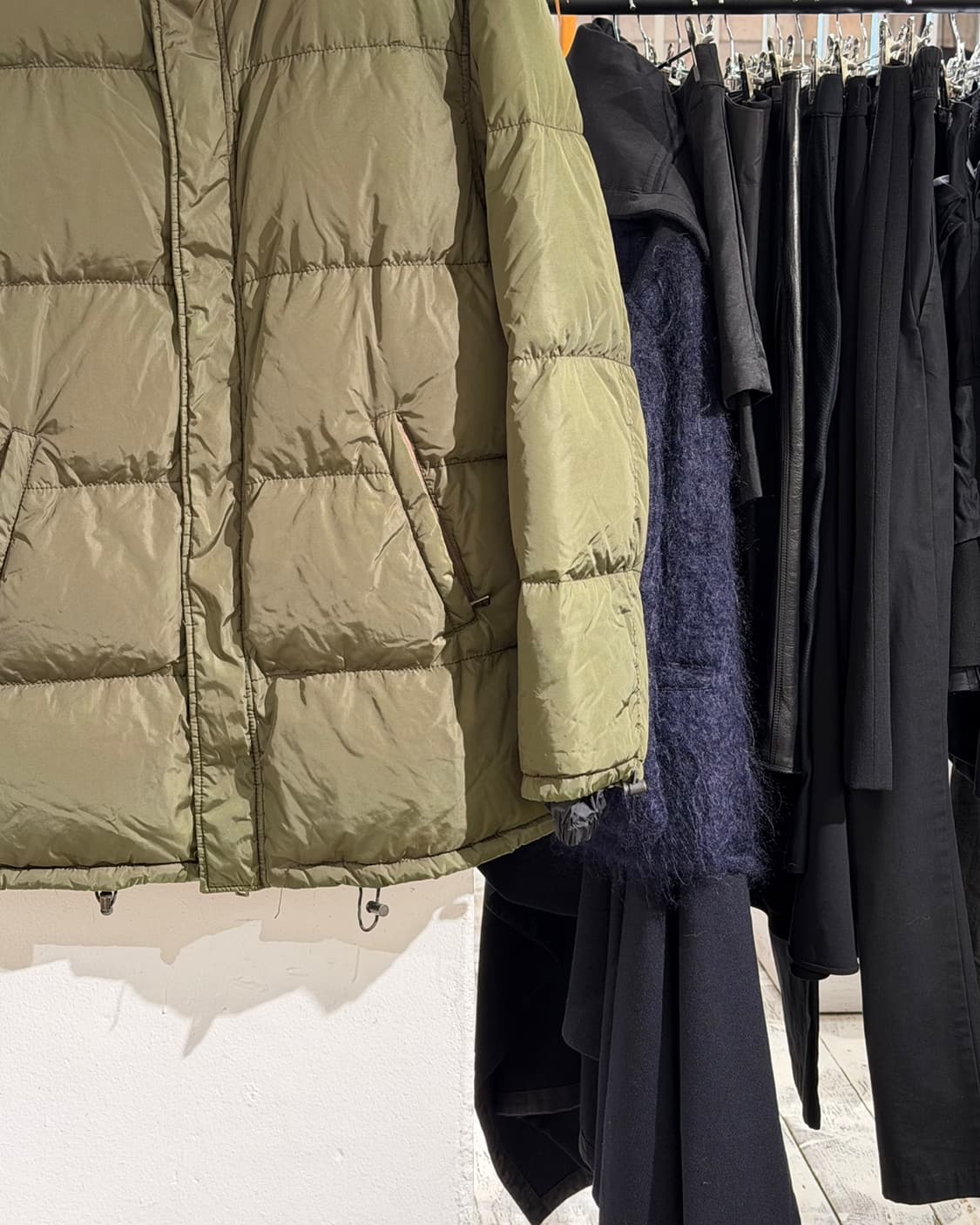 프라다 스포츠 카키 다운 패딩 상품이미지5