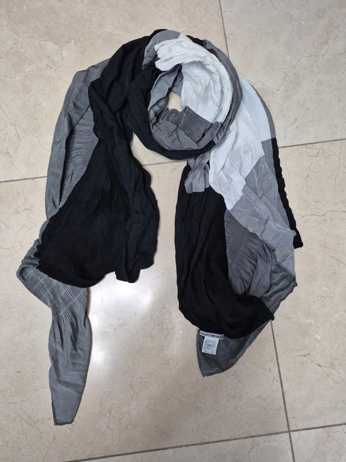 이세이미야케 플리츠플리즈 스카프(리미티드) 상품이미지1