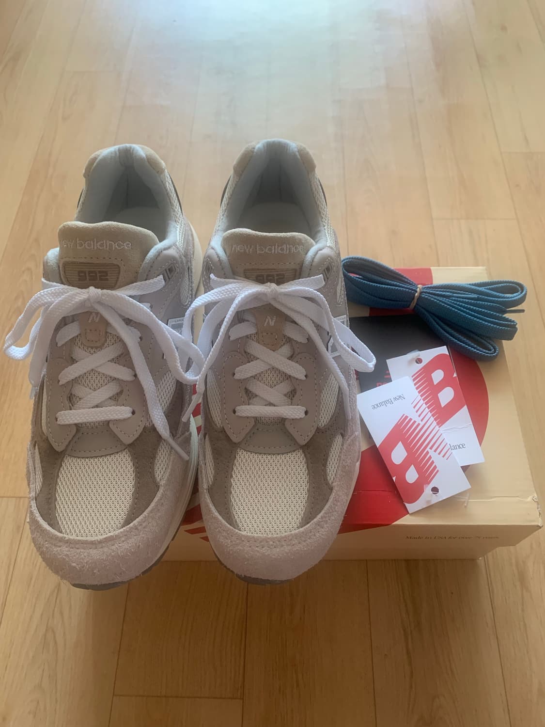 [265] 뉴발란스 992 메이드 인 USA 문락 머쉬룸 상품이미지1