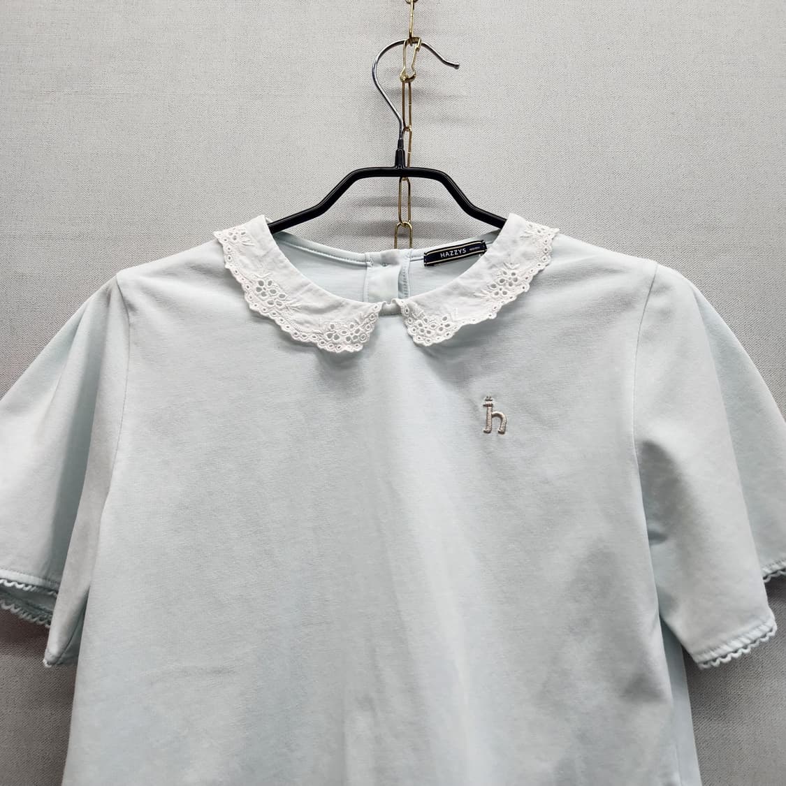 헤지스 로고 레이스 카라 반팔티 S 상품이미지2