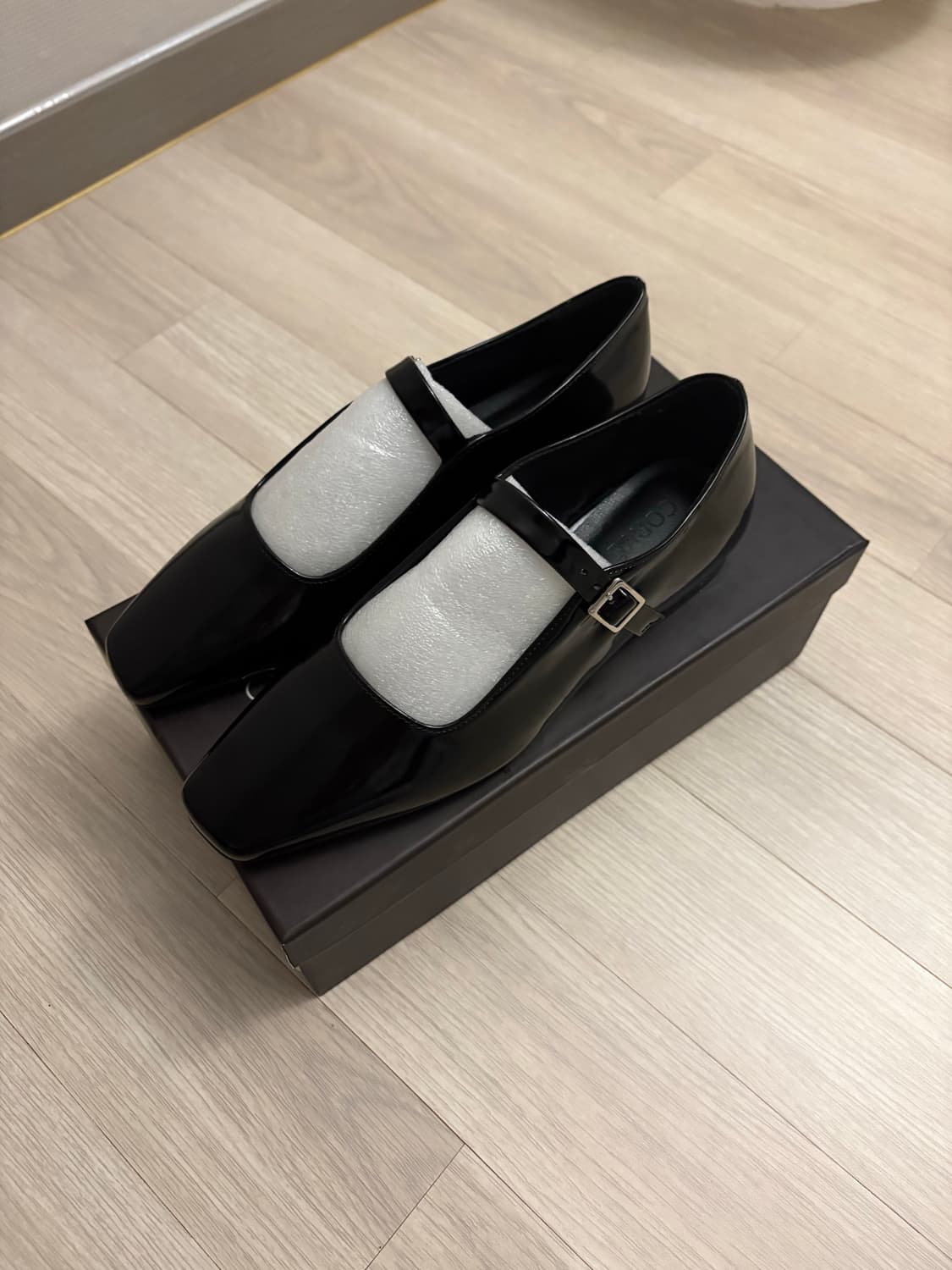 (새상품) 코르베 엘렌 메리제인 플랫 슈즈 240 상품이미지2