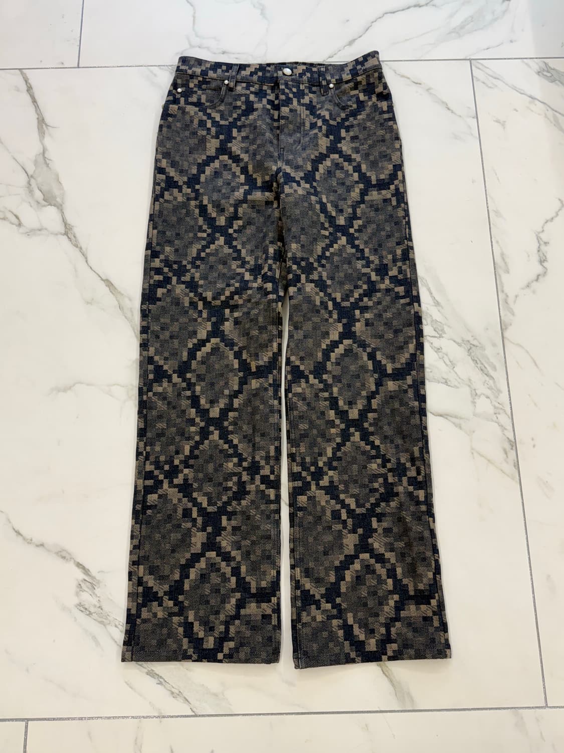 루이비통 SS25 그래픽 데님 스케이트 팬츠 상품이미지2