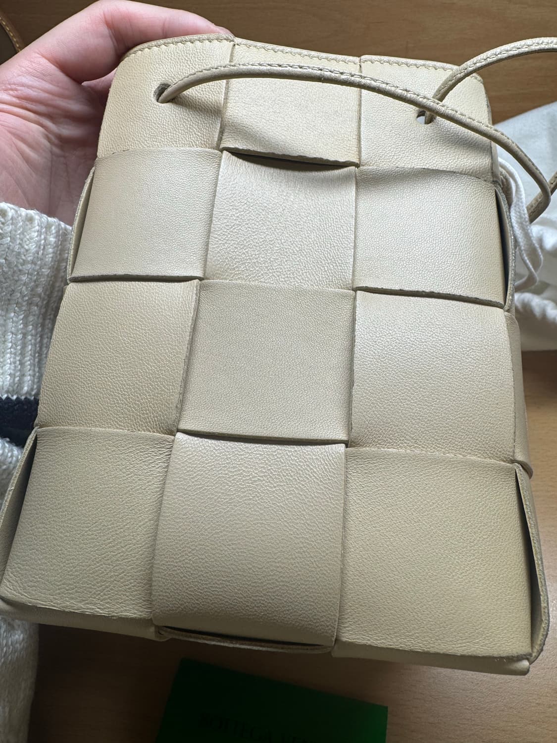 보테가 베네타 버킷백 스몰 포리지 상품이미지2