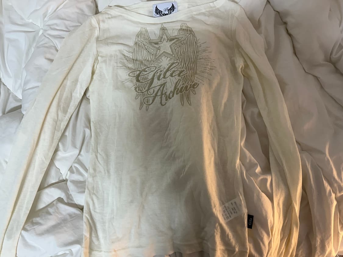 길라아카이브 롱슬리브 상품이미지1