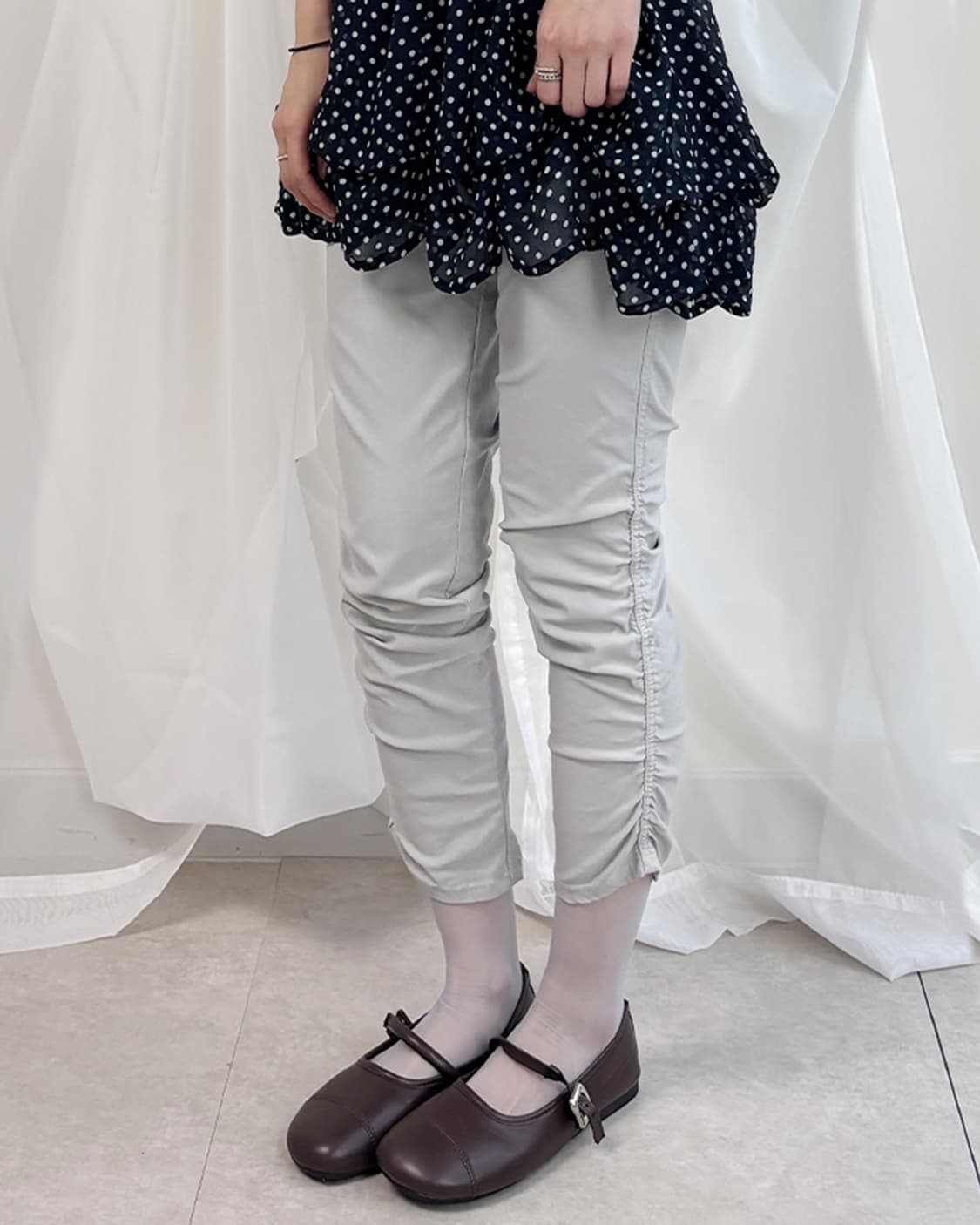 iez gray shirring designed pants 상품이미지2