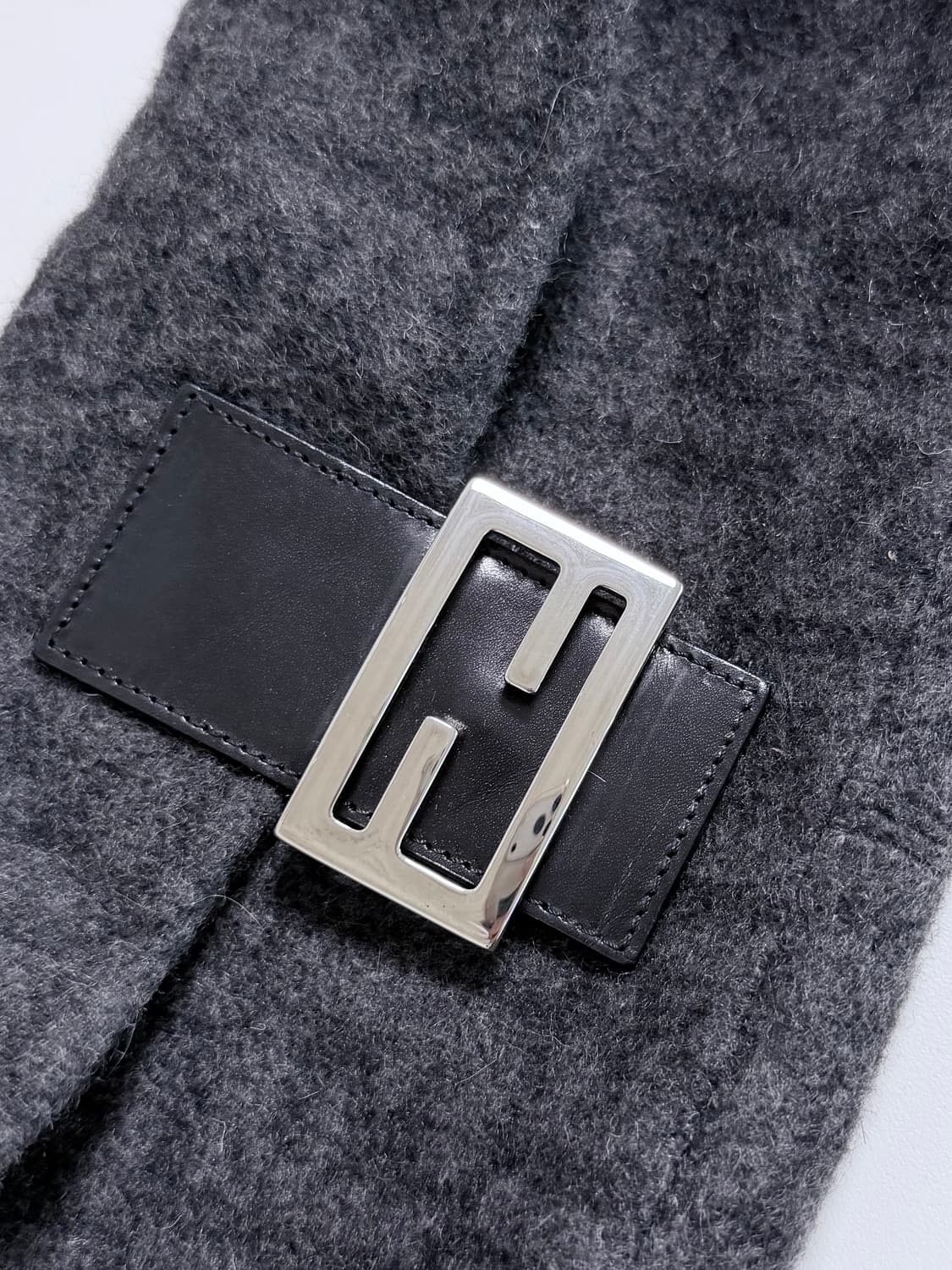 펜디 울 주카 바게트  상품이미지10