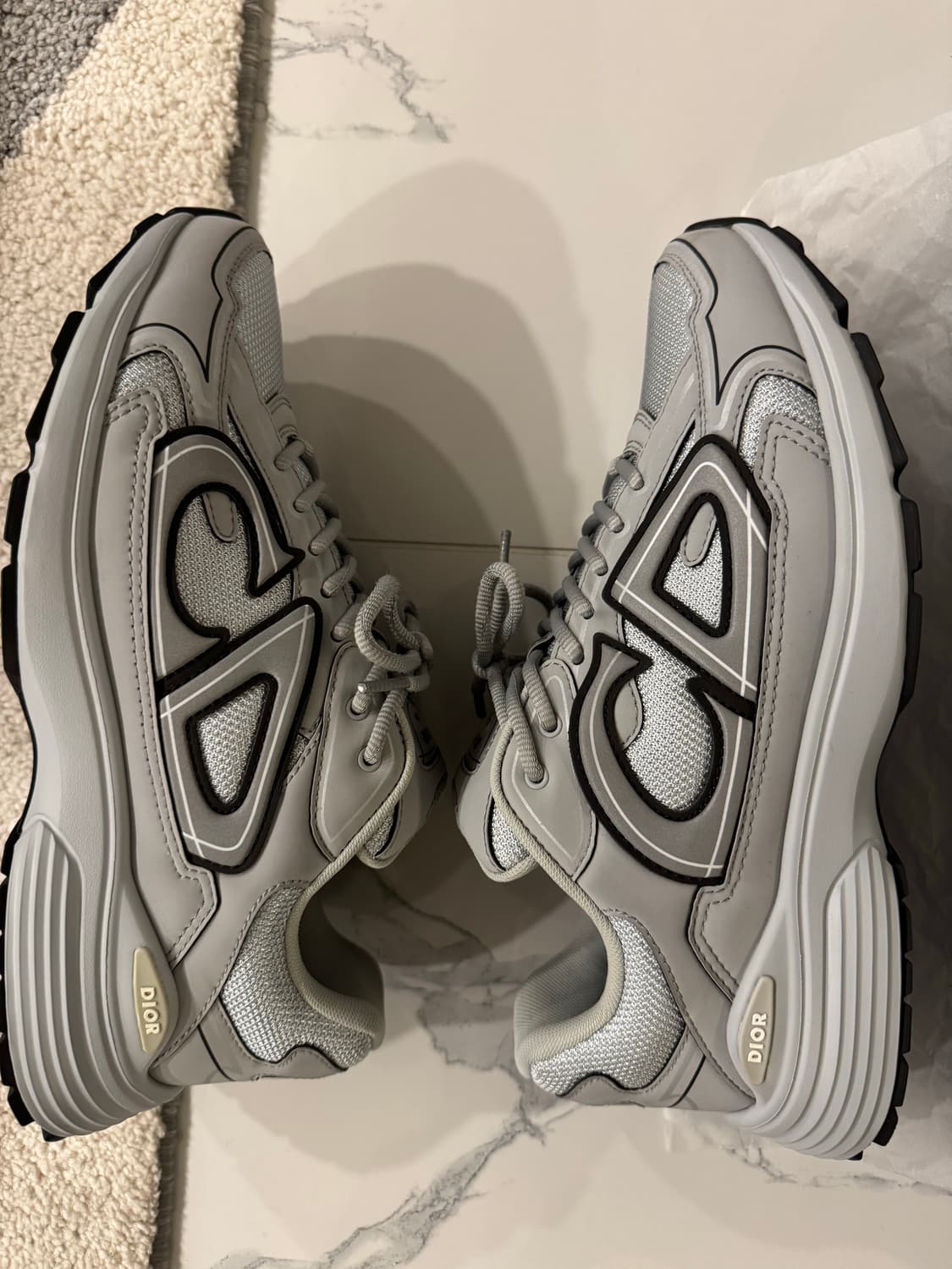 디올 B30 스니커즈 그레이43(275-280) 판매합니다 상품이미지2