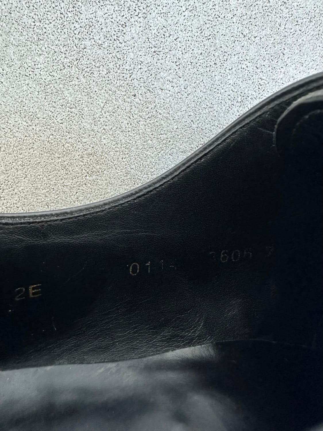 프라다 스퀘어토 블랙 레더 더비슈즈 상품이미지7