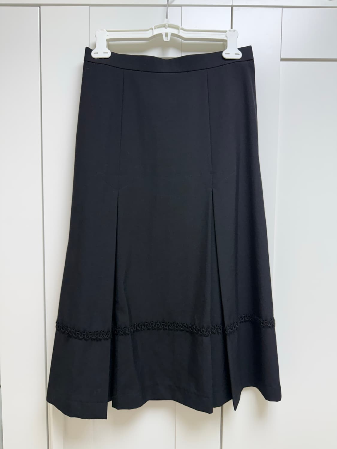 Comme des Garcons 꼼데가르송 블랙 미디 스커트 상품이미지1