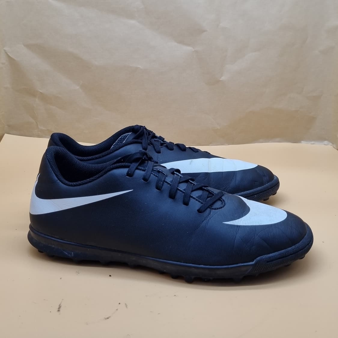 나이키 브라바타2 풋살화 270 상품이미지1