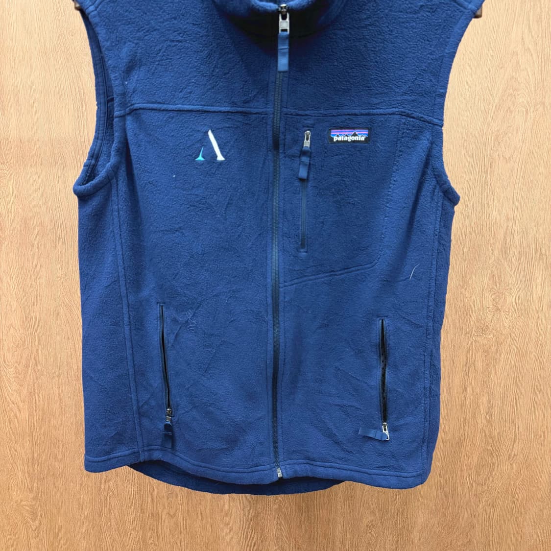 파타고니아 신칠라 플리스 집업 베스트 지퍼 포켓 디테일 레귤러핏 블루 상품이미지5