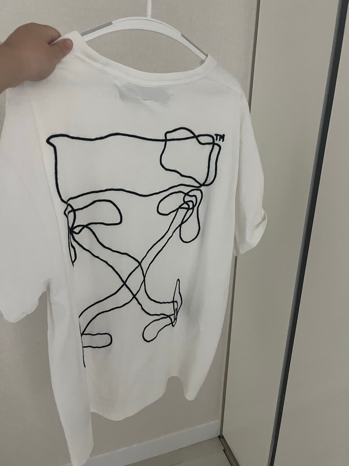 오프화이트 에로우 반팔티 상품이미지2