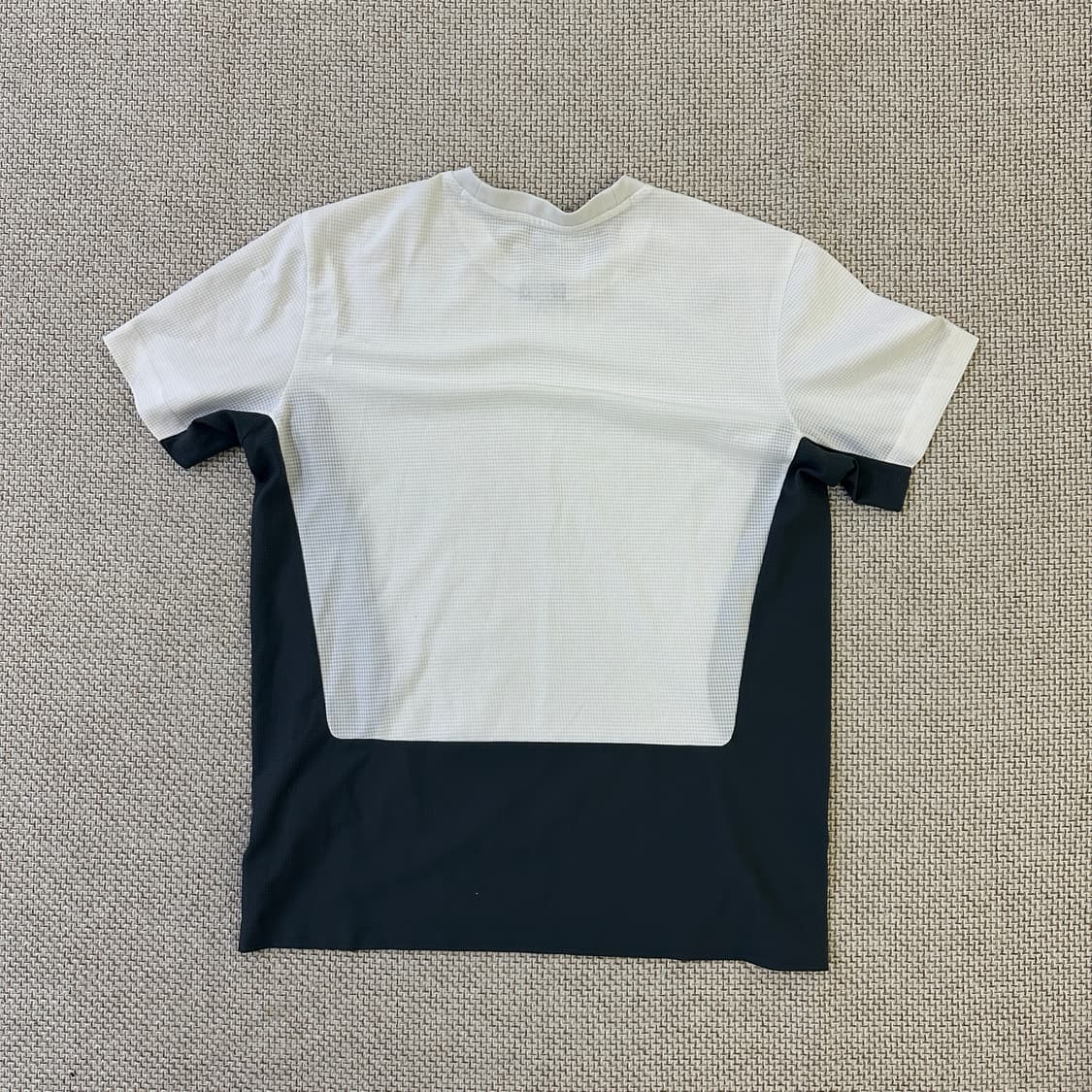 100 데상트 기능성 반팔티 0410D 상품이미지4