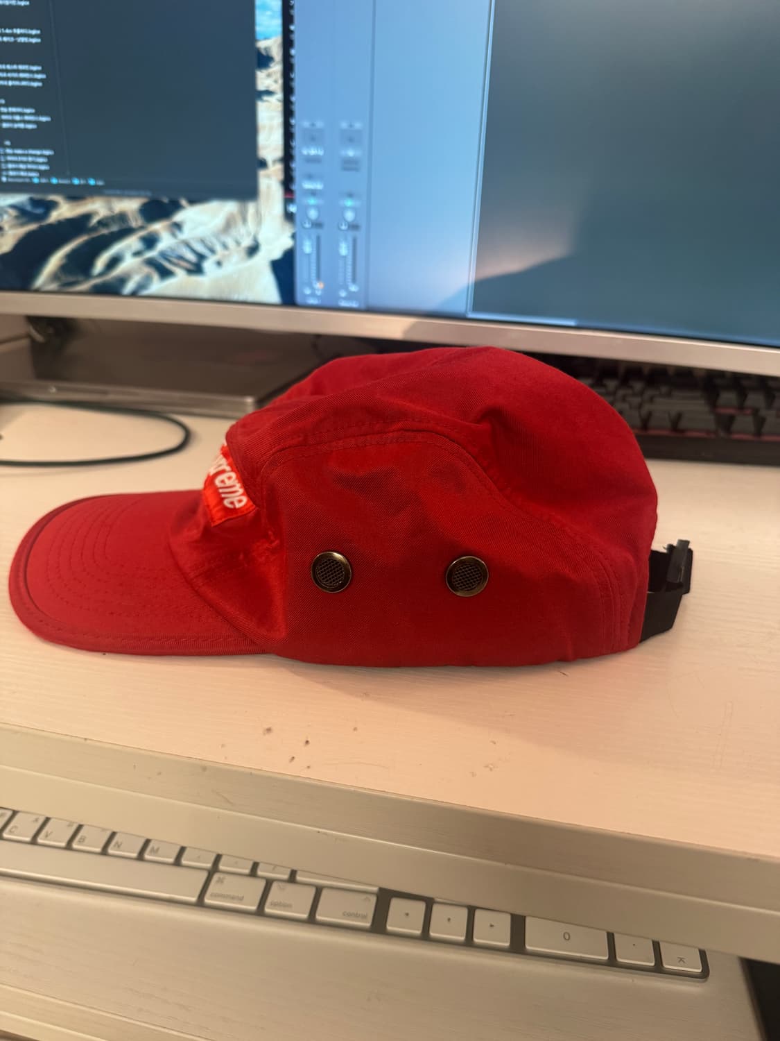 슈프림 나일론 캠프캡 레드 상품이미지2