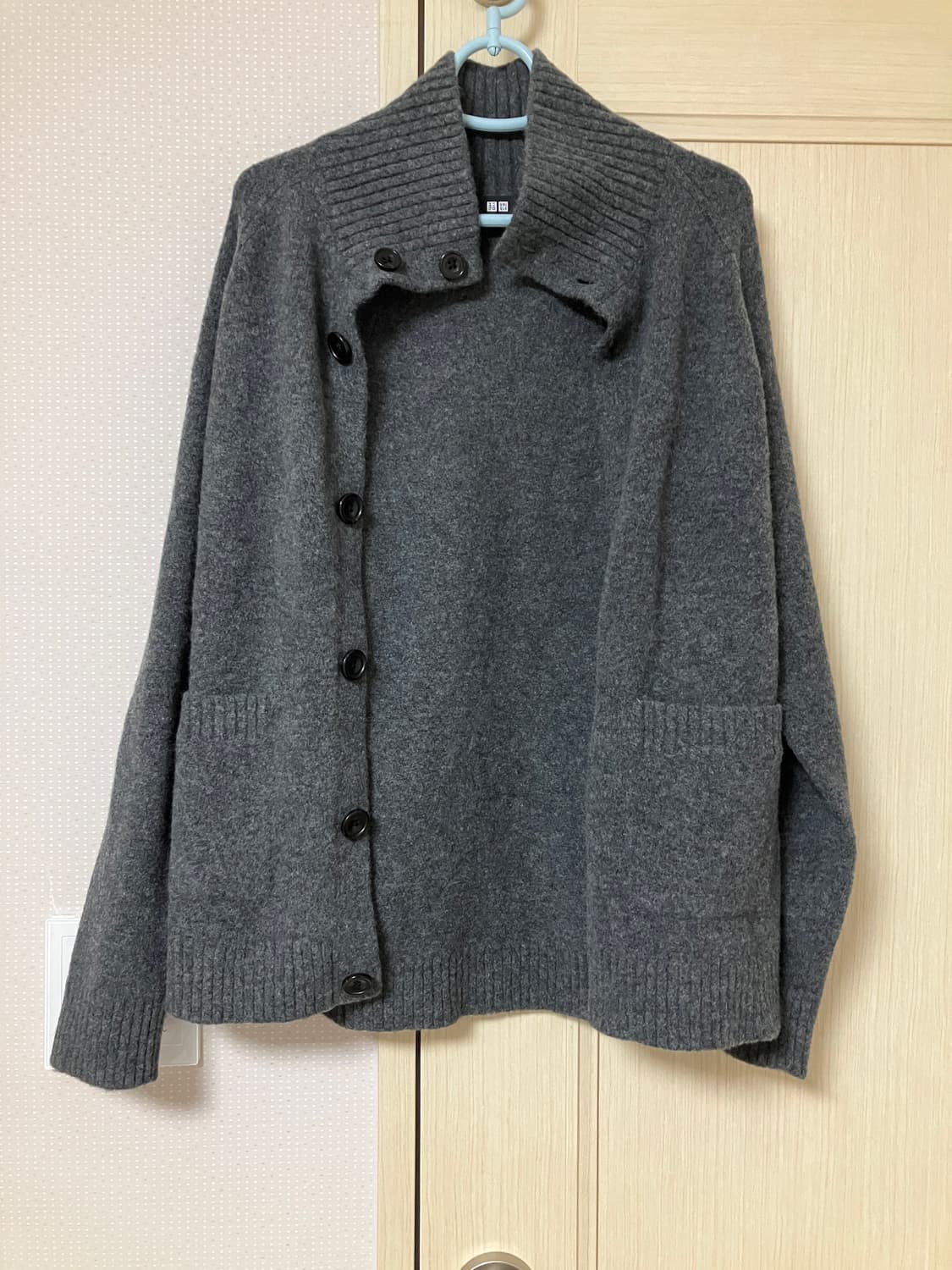 유니클로 수플레얀 스탠드칼라 가디건 상품이미지2