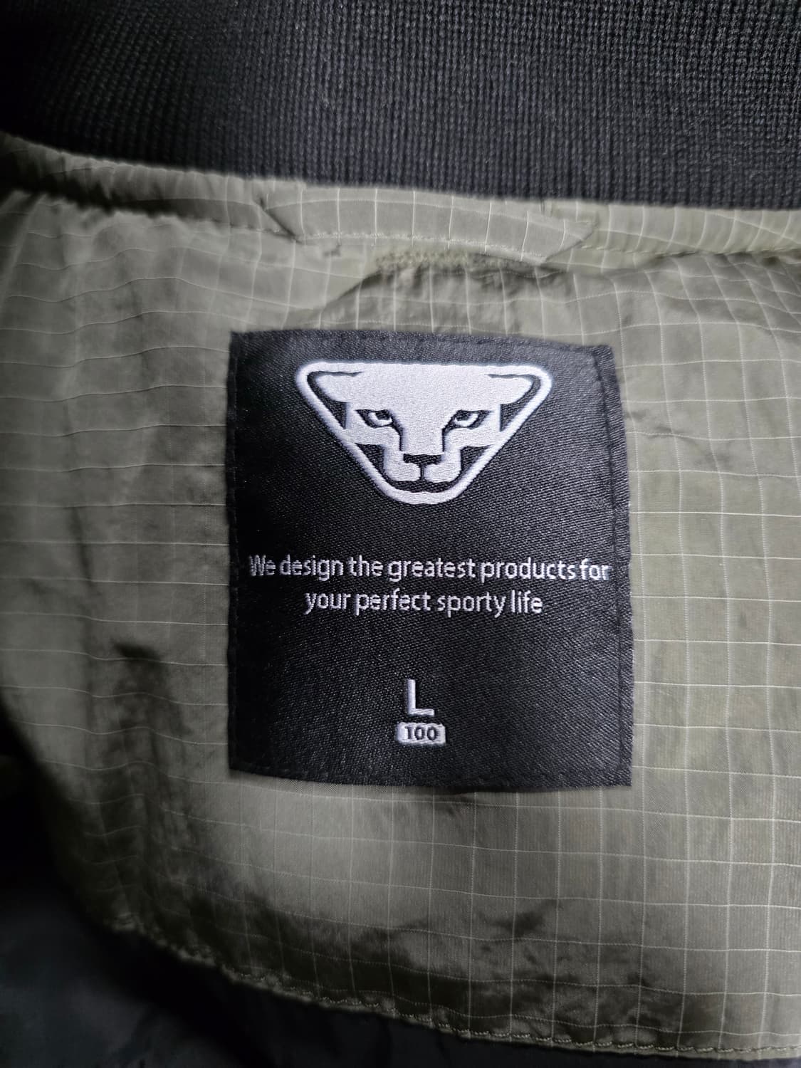 다이나핏 발틱 봄버 패딩자켓.
싸이즈 100~105  남자 상품이미지4