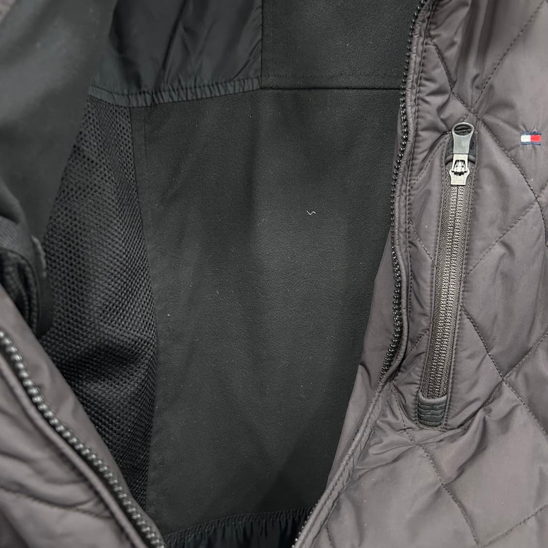 타미힐피거 덕다운 슬리브패치 퀼팅 경량패딩 상품이미지4