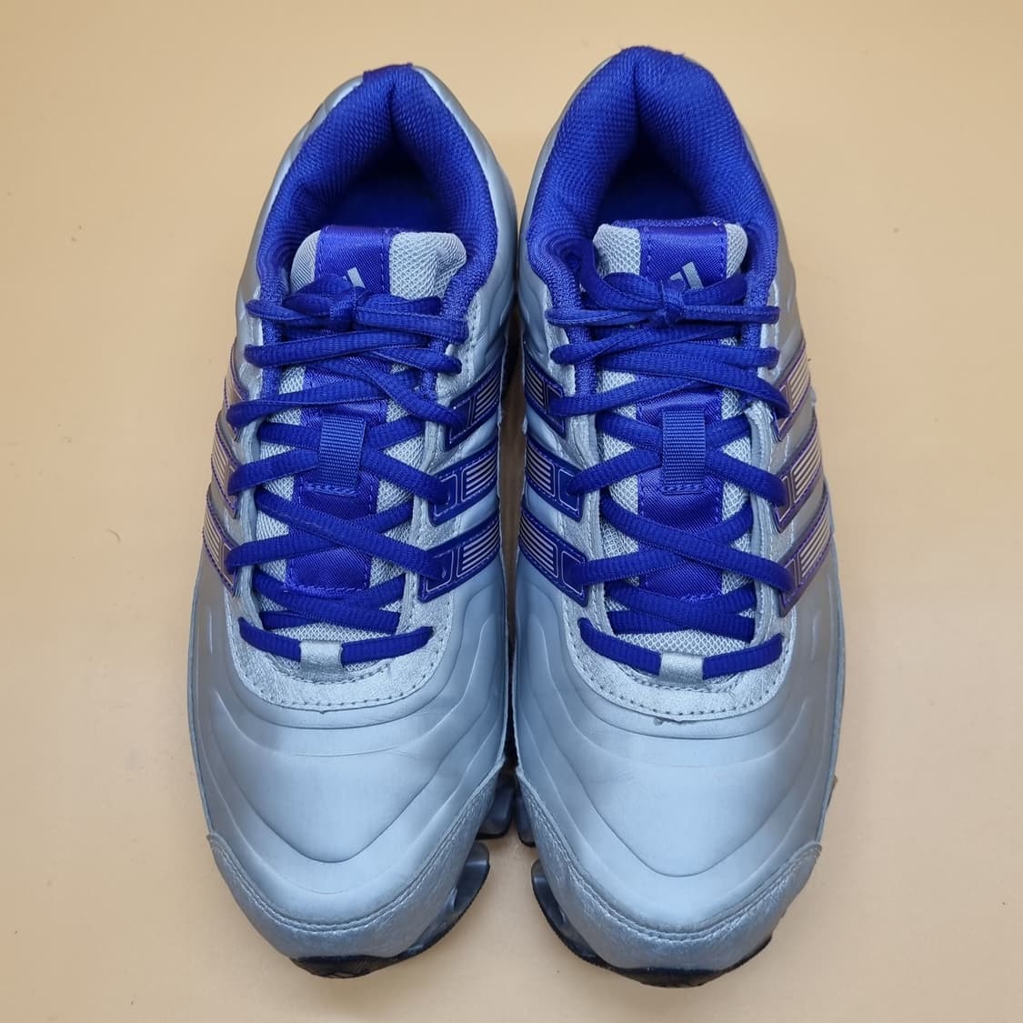 아디다스 파워바운스 운동화 225. 상품이미지2