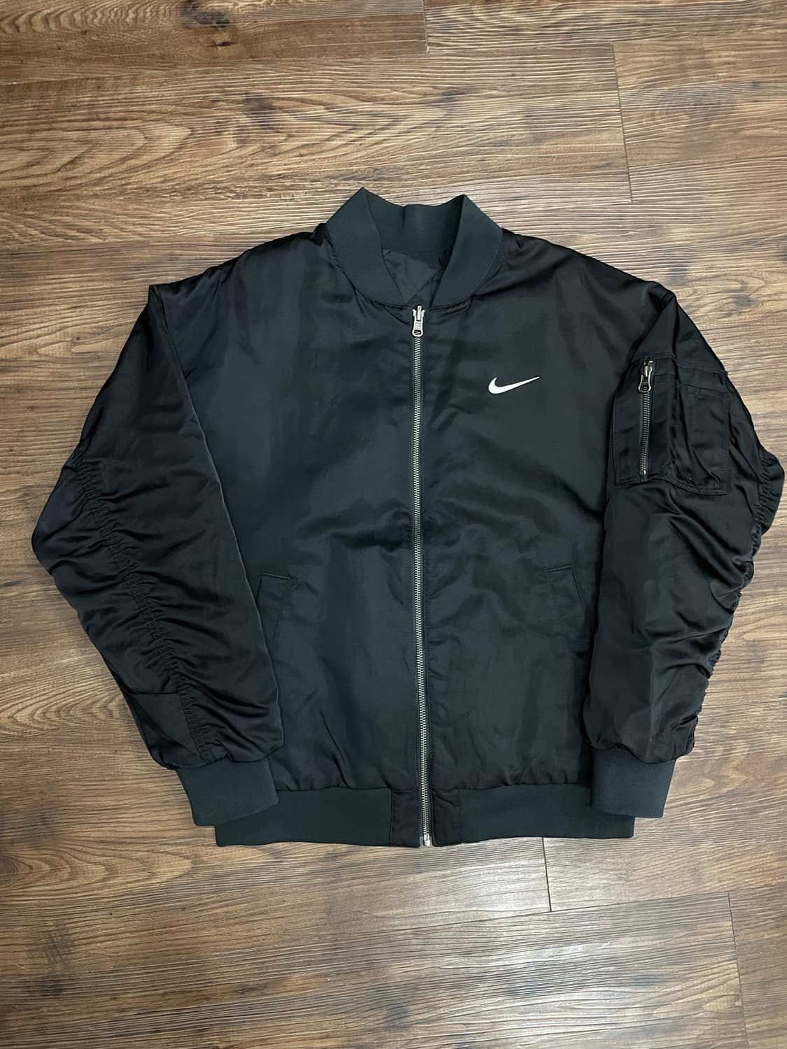 나이키 NSW 리버시블 바시티 봄버 자켓 블랙 상품이미지4