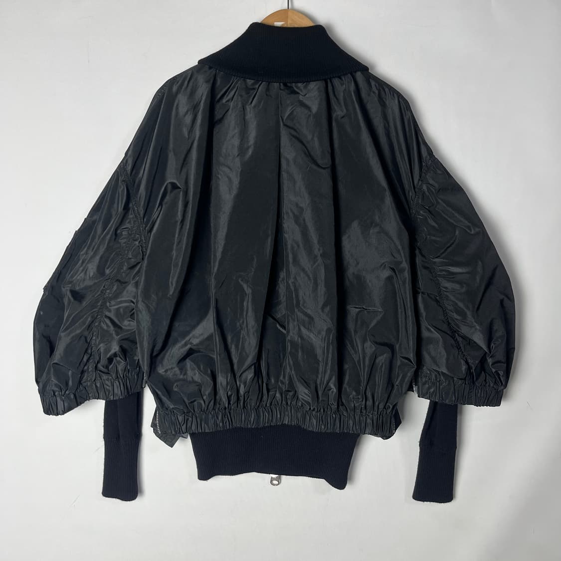 [sacai] 사카이 투웨이 지퍼 디테처블 하이넥 믹스 봄버자켓 상품이미지2