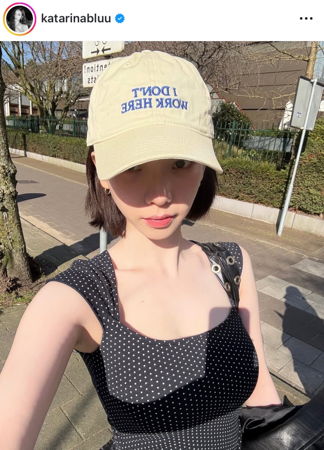 카리나 착용) i don't work here 캡 상품이미지2