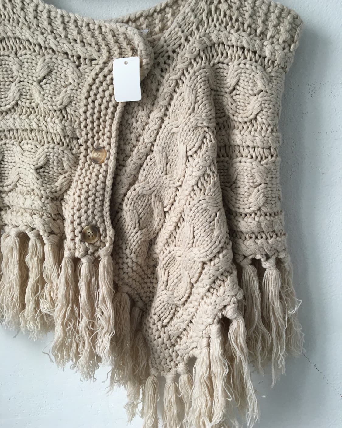 Fringe cable pattern cape 상품이미지4