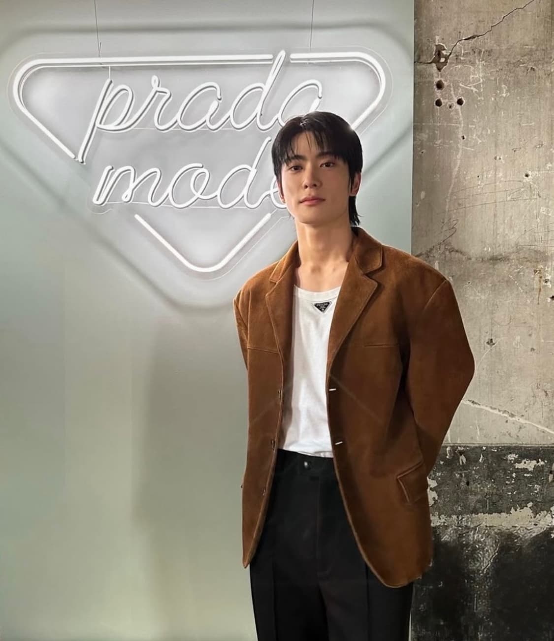 프라다 23fw 스웨이드 카방 블레이져 50사이즈  상품이미지3