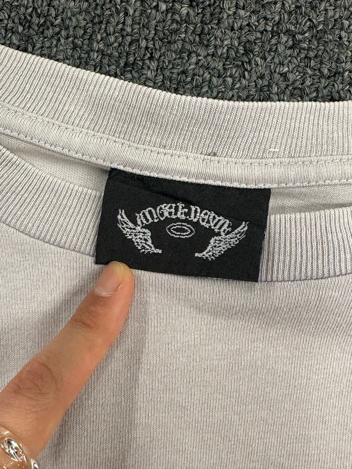 OS)Angel Devil vintage 드래곤 프린팅 베이지 롱슬리브 상품이미지5