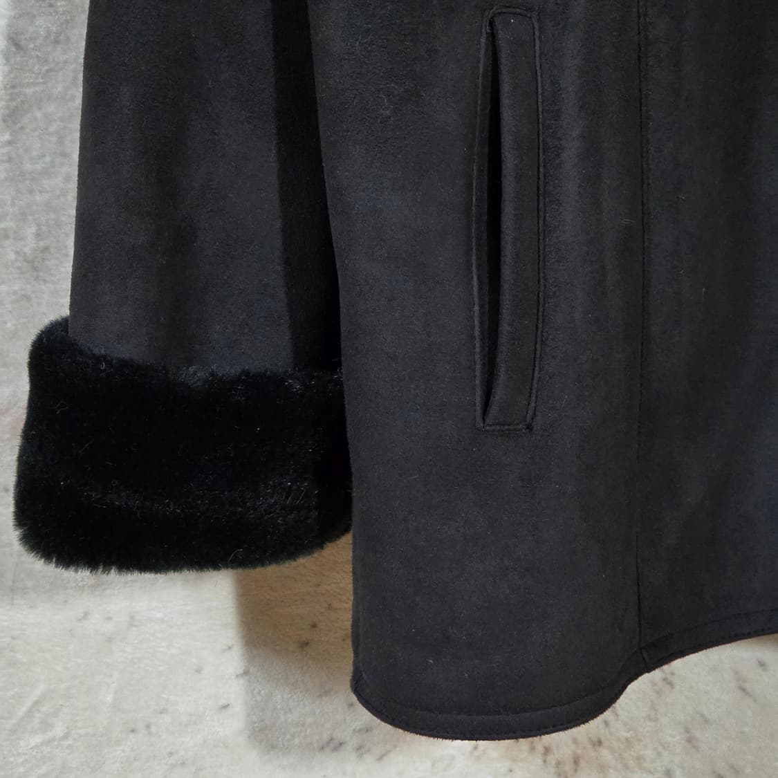 빈티지 블랙 퍼 카라 무스탕 미디 코트 상품이미지3